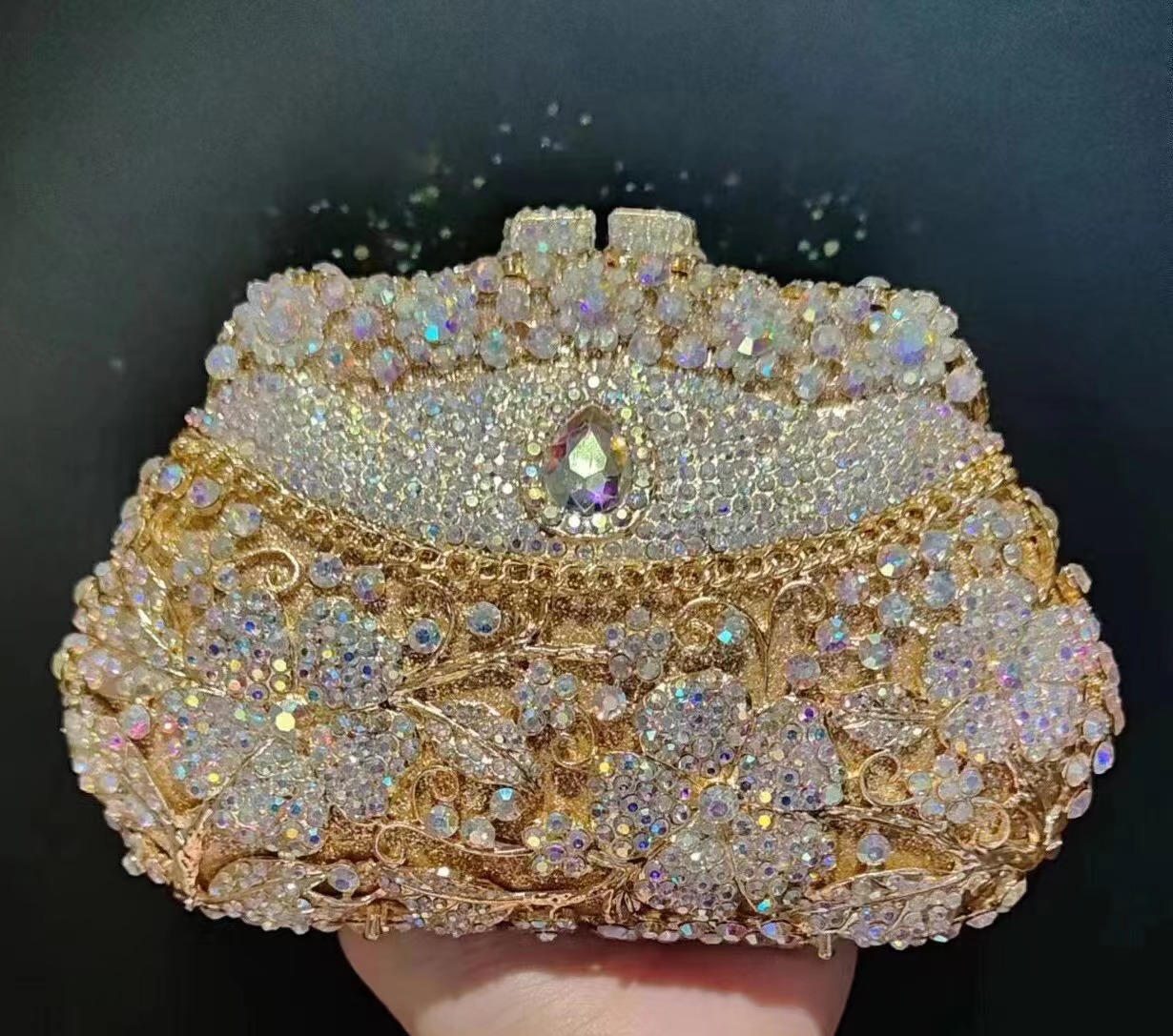 Wedding Vendor - Tas Malam Berlian Bunga Logam Emas