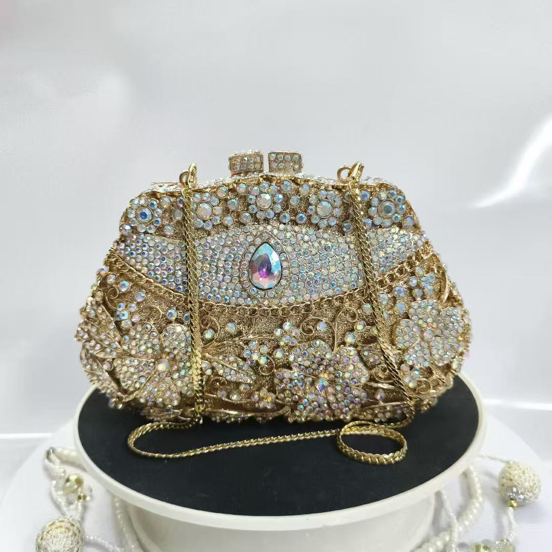 Tas Malam Berlian Bunga Logam  - Wedding Vendor ulasan dan harga